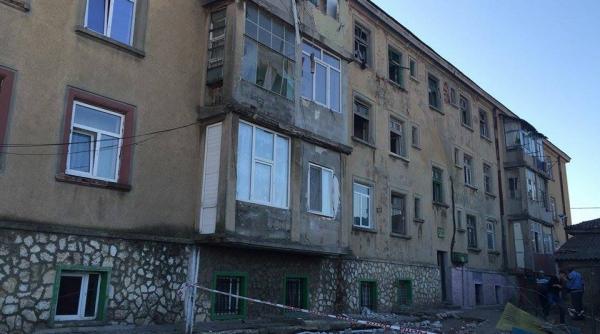 explozie intr un bloc 80 de persoane evacuate