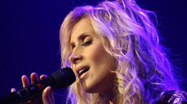 lara fabian concert la craiova 30 de lei cel mai mic pre pentru un bilet