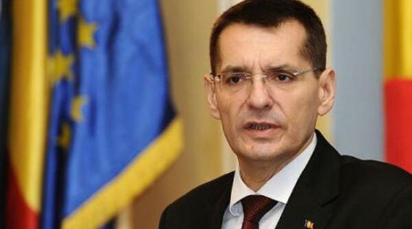 petre toba pus la dispozitie