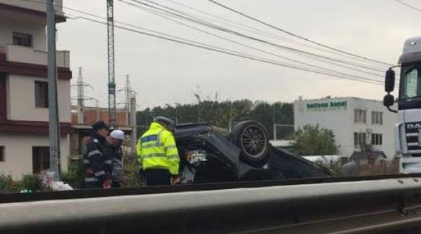 timi oara accident spectaculos din cauza unor pete de ulei de pe carosabil