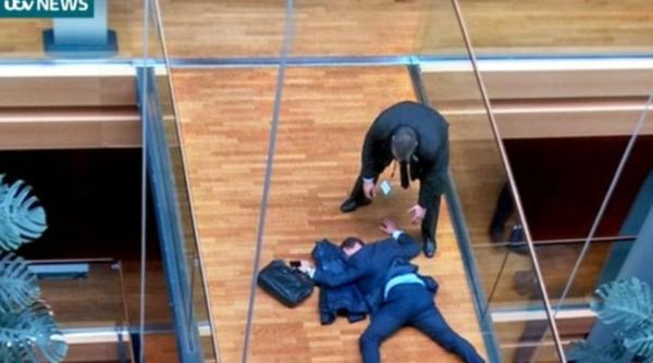 filmul bataii din pe pas cu pas cum a ajuns un eurodeputat la spital