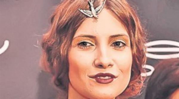 iulia albu o critica pe udrea e snoaba