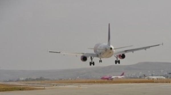 aterizare dificila un avion la un pas sa se zdrobeasca