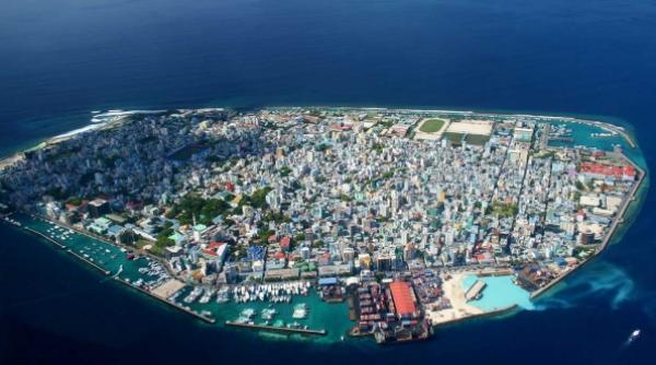 insulele maldive parasesc commonwealth acuza tratament incorect i