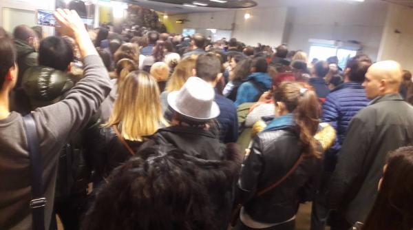 panica la metrou oamenii au le inat