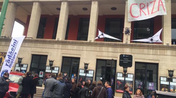 actorii de la teatrul din bra ov au invins demisie dupa scandalul cu directorul