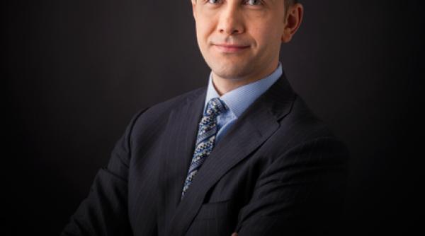 lucian isar la interviurile dc news live pune i intrebari