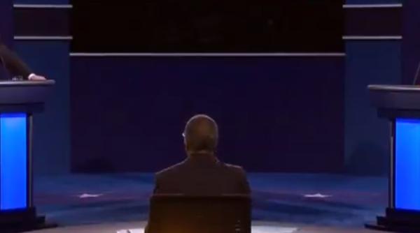 schimb dur de replici intr donald trump i hillary clinton