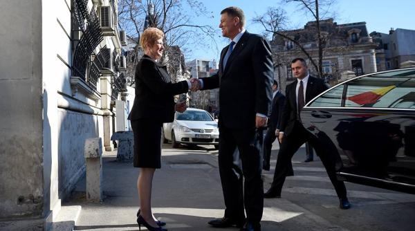 administratia prezidentiala a cumparat 20 de ma ini noi