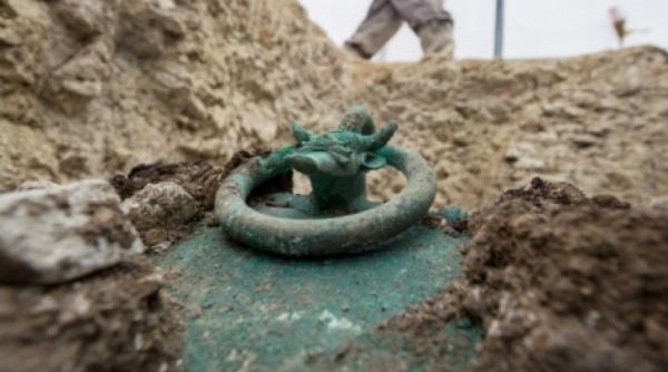 comoara descoperita intamplator in fran a