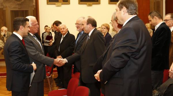 ioan holender ceta ean de onoare al ia iului sunt mandru ca vin din tara aceasta