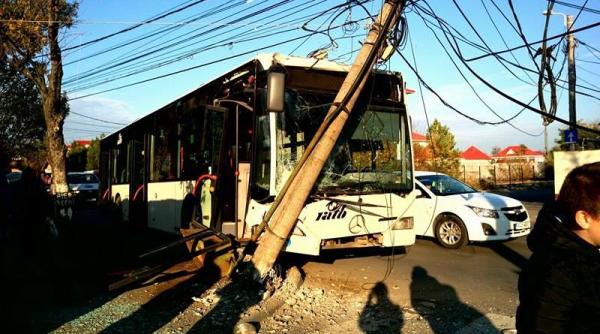 o ma ina ratb a intrat in stalp in capitala oferul in stare de oc