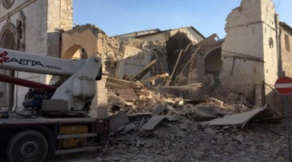 un nou cutremur in italia primarul din ussita traim un calvar