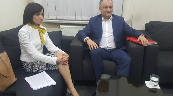alegeri republica moldova 2016 igor dodon maia sandu confruntare dura