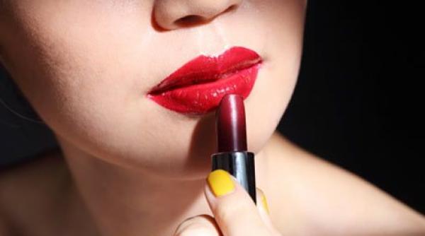 5 nuan e de ruj in tendin e