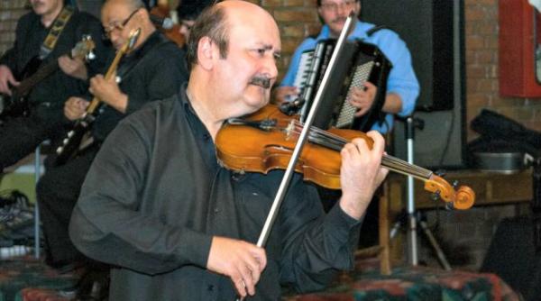 doliu in lumea artistica violonistul cornel vasile pan iru a murit