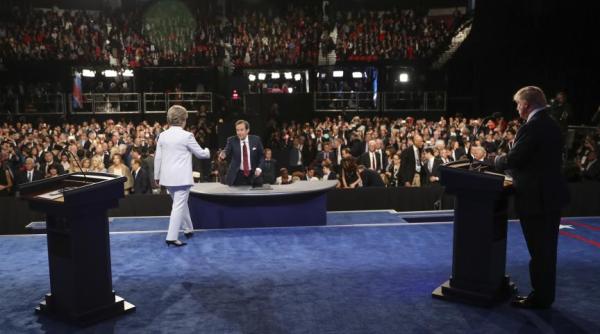 politicianul roman care a stat langa trump reac ii deplorabile din romania