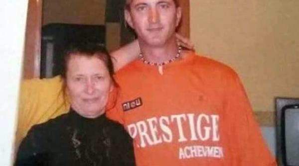 un barbat din gala i i a decapitat mama i i a pus capul pe gard