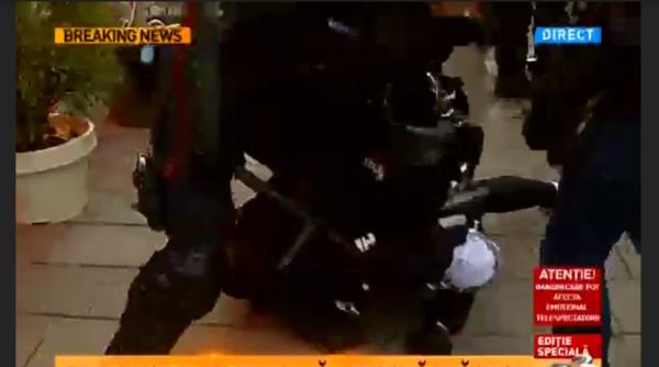 romania polonia s au gasit arme albe la suporterii polonezi