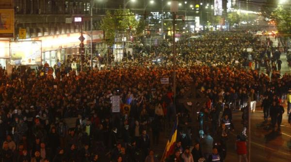 demisia pre edintelui ceruta in strada de 1 milion de oameni