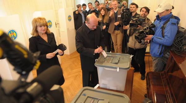 rezultate alegeri republica moldova basescu dezamagit imi pare rau maia sandu