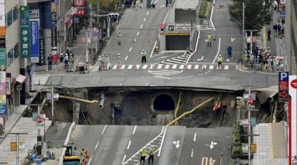 craterul din japonia reparat in doar doua zile