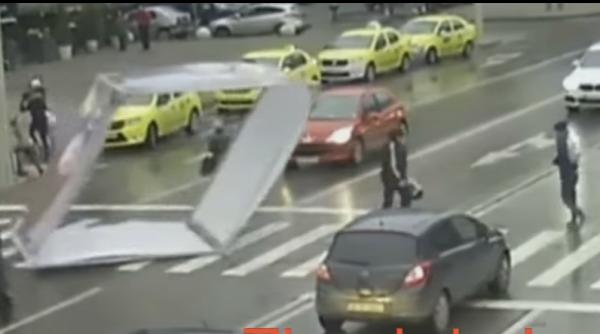 ia i momentul tragic in care un panou publicitar spulbera un om