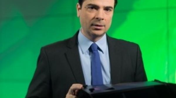 claudiu lucaci prezentatorul tvr impotriva black friday