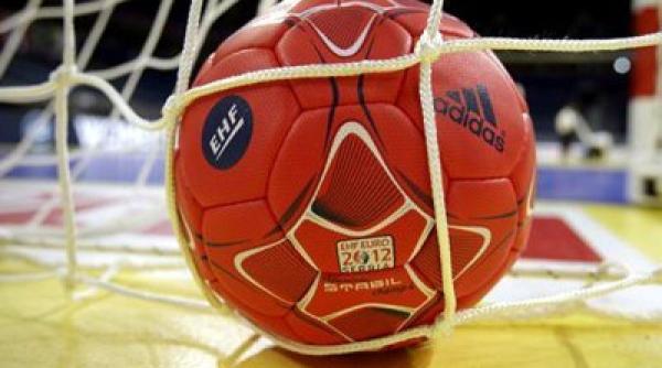 dinamo steaua duel la handbal victorie pentru alb ro ii