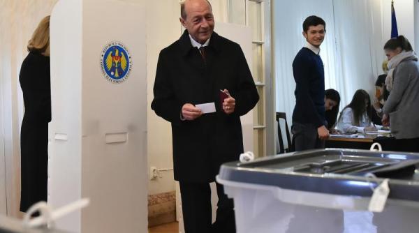 igor dodon decis sa l lase pe traian basescu fara ceta enia moldoveneasca
