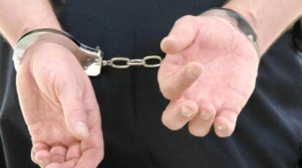 igpr arestati preventiv dupa ce au fost prinsi cu tigarete cu efecte psihoactive