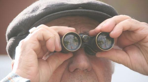 bancul zilei ardelenii au descoperit binoclul