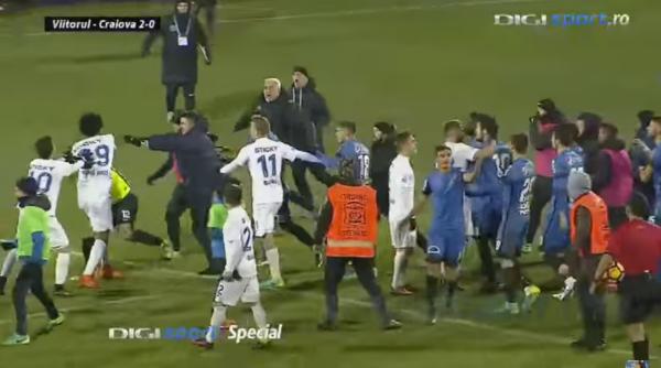 bataie dupa viitorul craiova hagi bruscat de olteni video