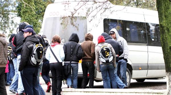 alegeri parlamentare cursuri suspendate pentru elevi