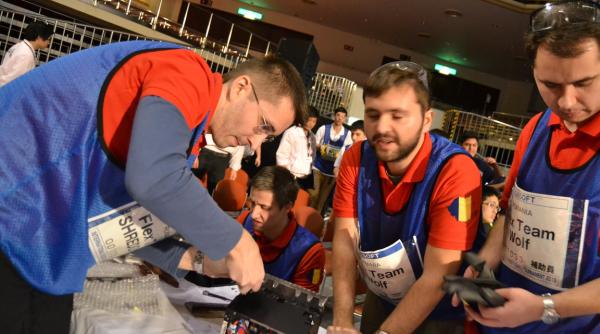 robo i din romania la cel mai mare concurs de sumo