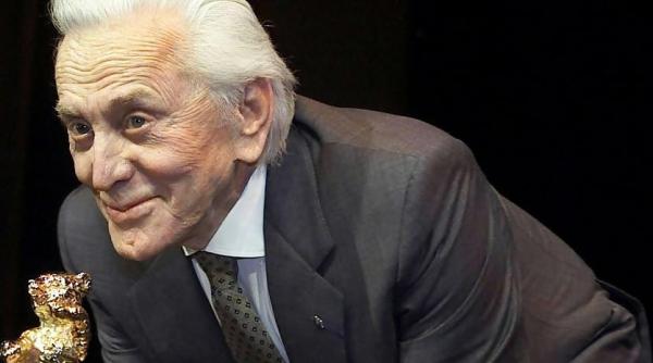 kirk douglas aniversare legenda de aur a hollywoodului impline te un secol