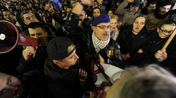 proteste de strada usr clotilde armand reac ie