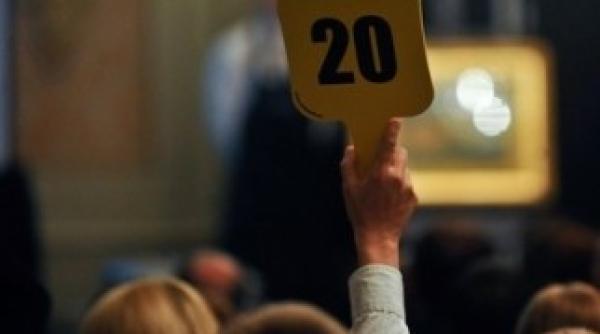 suma record platita pentru un exemplar al principia mathematica a lui isaac newton