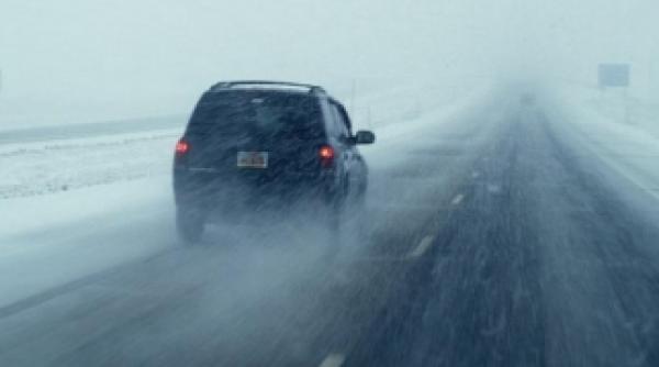 trafic in conditii de iarna aten ie drumuri acoperite de polei
