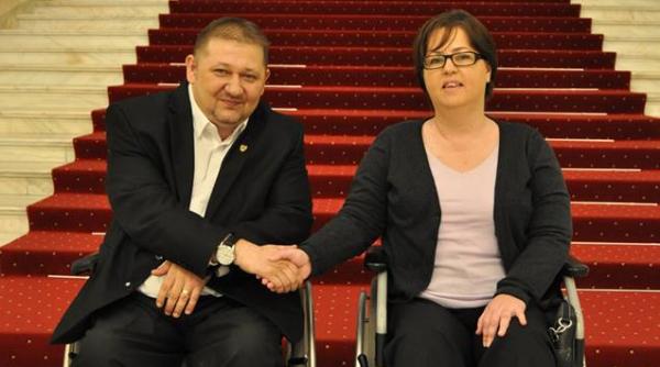 ioan narcis chisali a primul parlamentar roman in scaun cu rotile