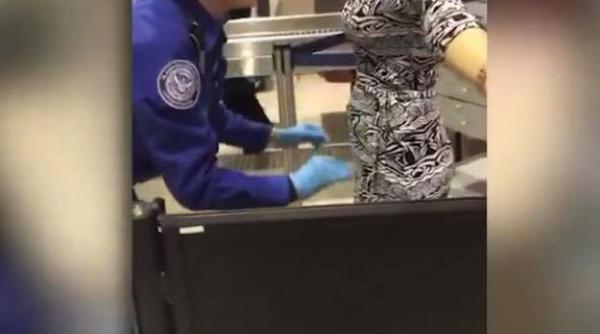 celebra prezentatoare tv umilita in aeroport a izbucnit in lacrimi video