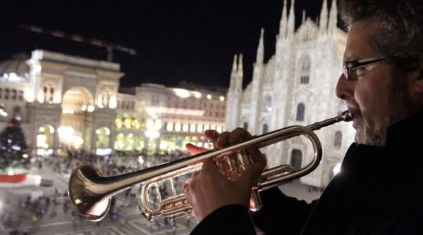 calatoriti cu arta de anul nou