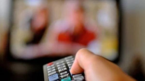 prima televiziune care s a trezit la cutremur