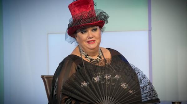 jupaneasa de la jari tea laura nicolau va ofera re ete boiere ti pentru revelion i va ureaza la mul i ani