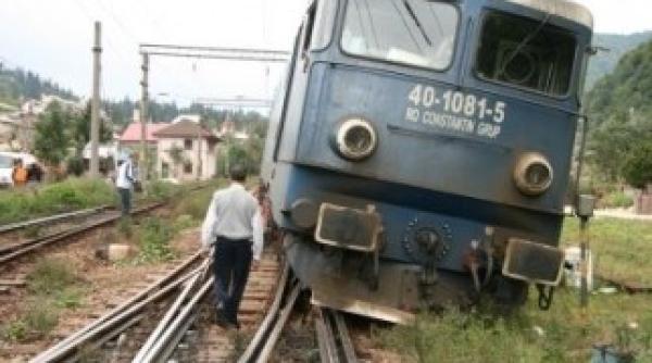 tren deraiat la bistri a