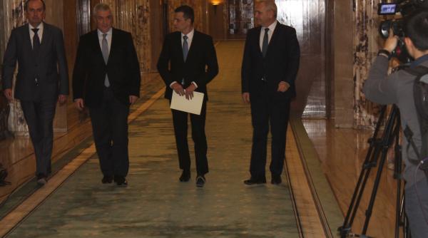 prima edin a a guvernului grindeanu ora 21 00 dragnea i tariceanu alaturi de premier