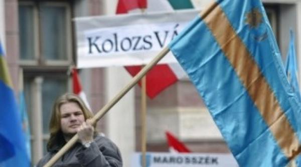 steagul secuiesc predat bisericilor maghiare