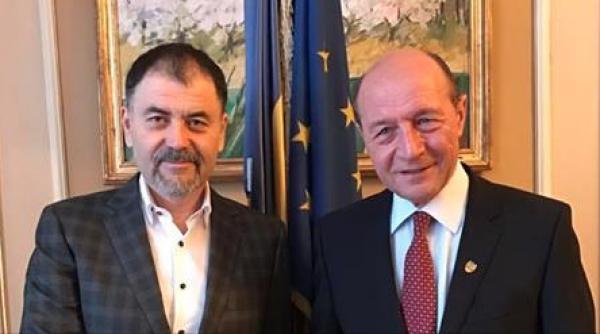 tire bomba din moldova basescu discuta despre infiin area unui nou partid la chi inau