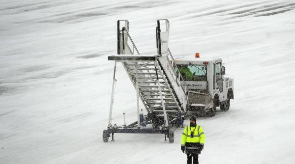 intarzieri avioane otopeni baneasa fara zboruri anulate
