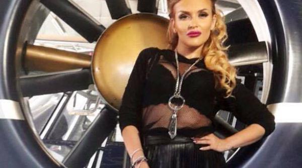 oana radu a slabit 65 de kilograme cu un aliment te ajuta sa ai o talie de viespe